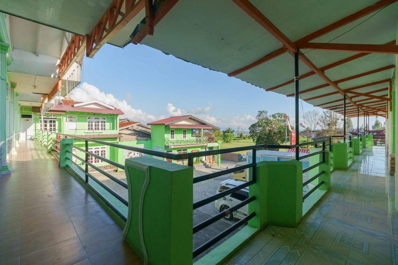 Reddoorz Syariah Hotel Enasti בראסטגי מראה חיצוני תמונה