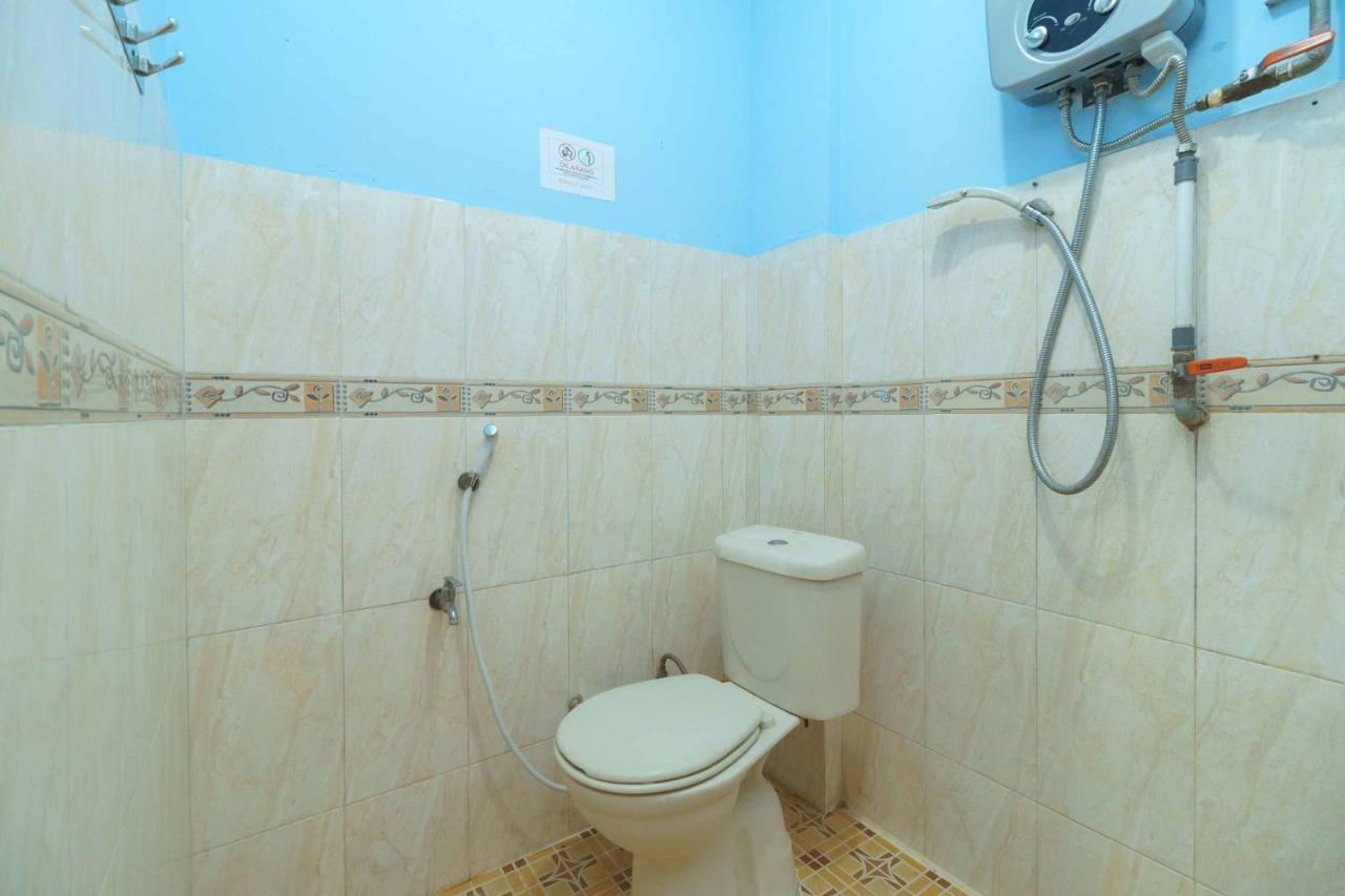 Reddoorz Syariah Hotel Enasti בראסטגי מראה חיצוני תמונה