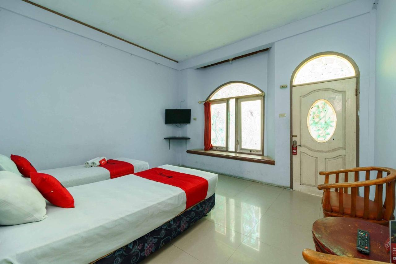 Reddoorz Syariah Hotel Enasti בראסטגי מראה חיצוני תמונה